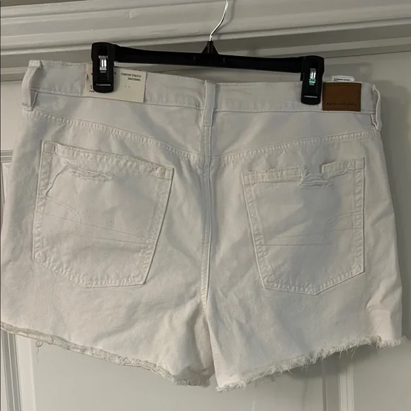 AE 90’s Boyfriend Style White Denim Shorts - Picture 5 of 6